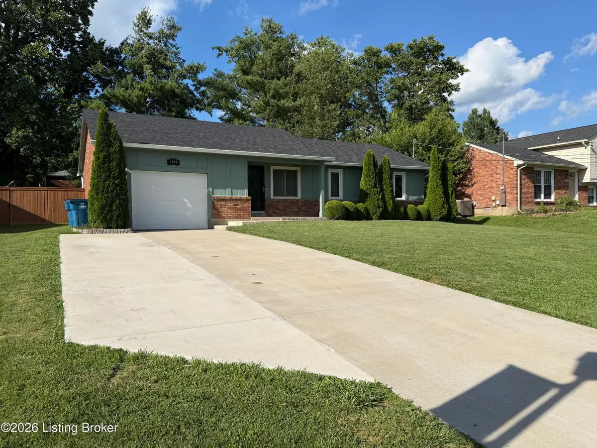 1019 Harmony Landing Rd, Goshen, KY 40026 - #1
