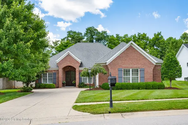 4338 Sanctuary Bluff Ln, Louisville, KY 40241