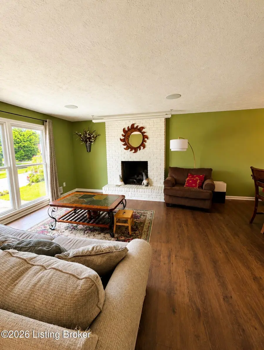 5802 Shelby St, Louisville, KY 40291 - #2