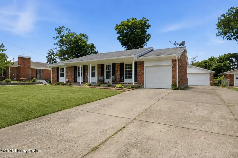 6510 Ridge Cliff Rd, Louisville, KY 40228 - #3