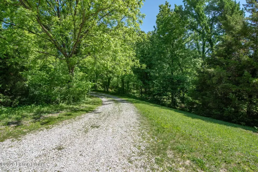 235 Kamber Ln, Vine Grove, KY 40175 - #2