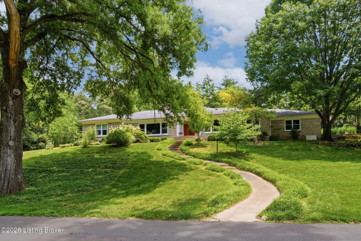 162 Arrowhead Rd, Louisville, KY 40207 - #1