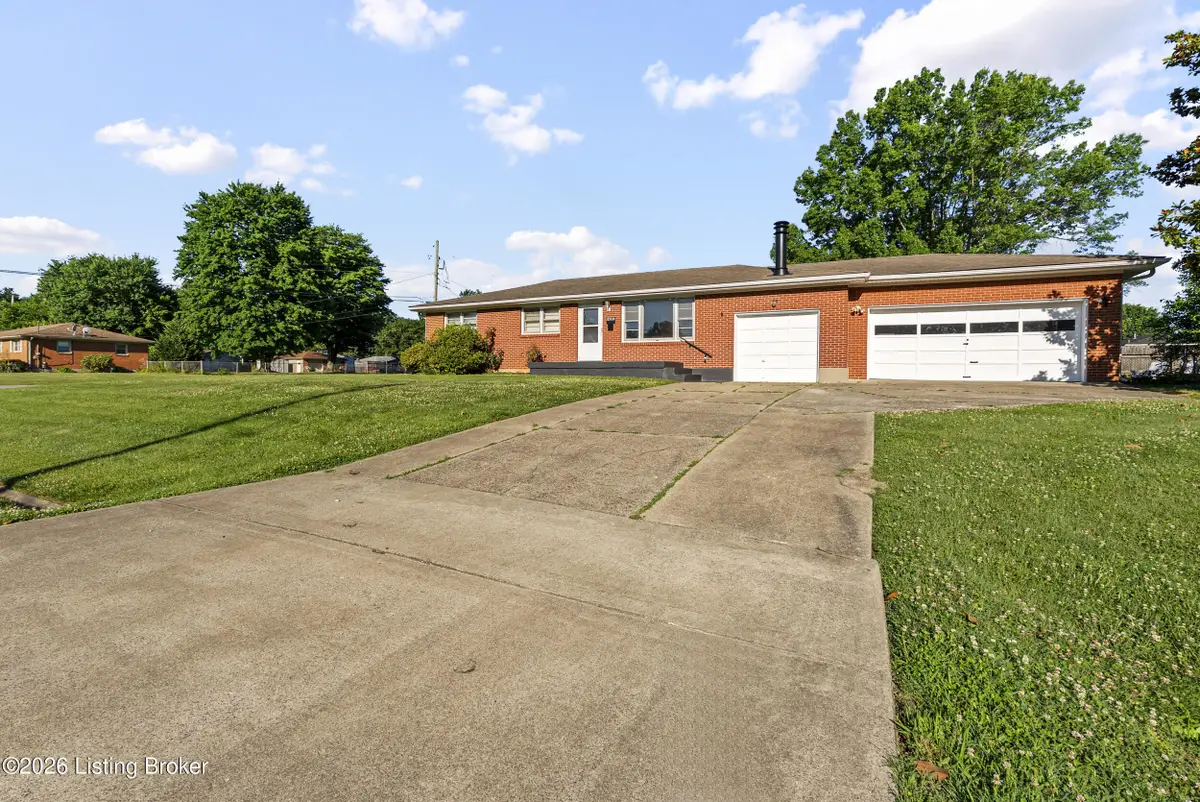 8306 Aspen Ave, Louisville, KY 40258 - #1