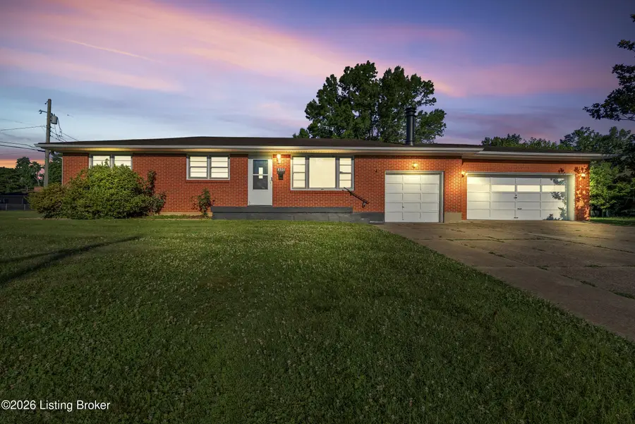 8306 Aspen Ave, Louisville, KY 40258 - #2