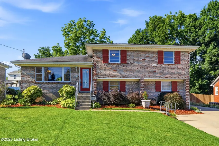 6302 Green Manor Dr, Louisville, KY 40228 - #2