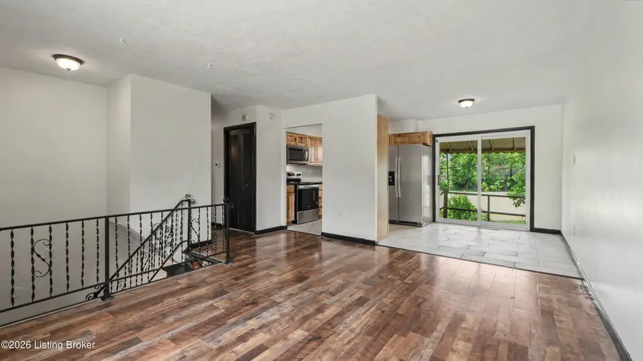 619 Mockingbird Dr, Jeffersonville, IN 47130 - #3