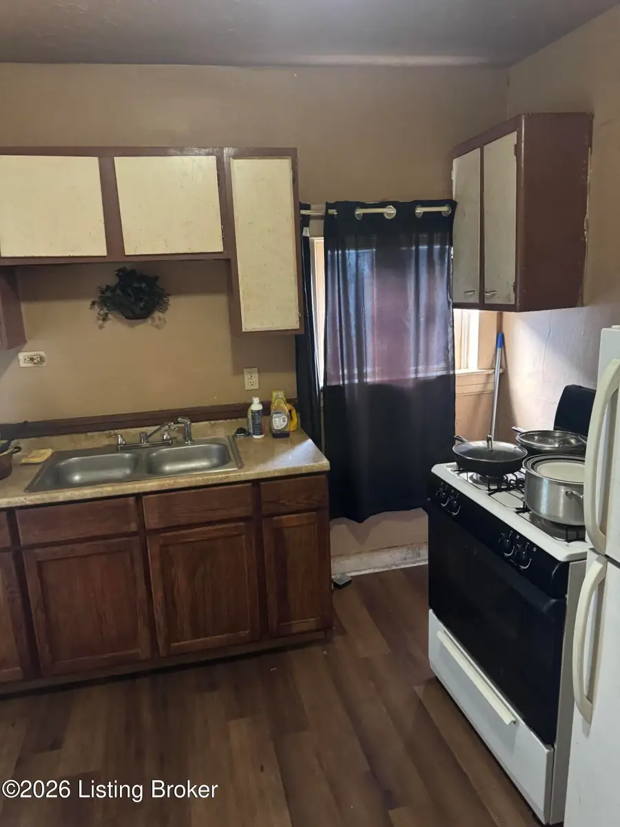 407 S 39th St, Louisville, KY 40212 - #3
