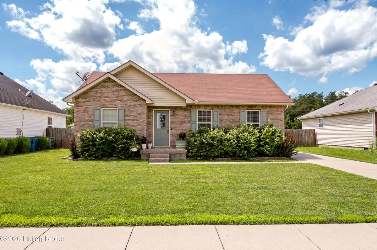 281 Madison Rae Blvd, Shepherdsville, KY 40165 - #1
