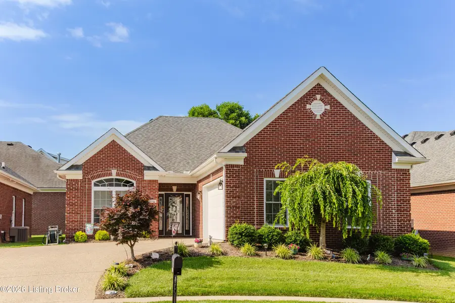 6506 Villa Spring Dr, Louisville, KY 40291 - #2