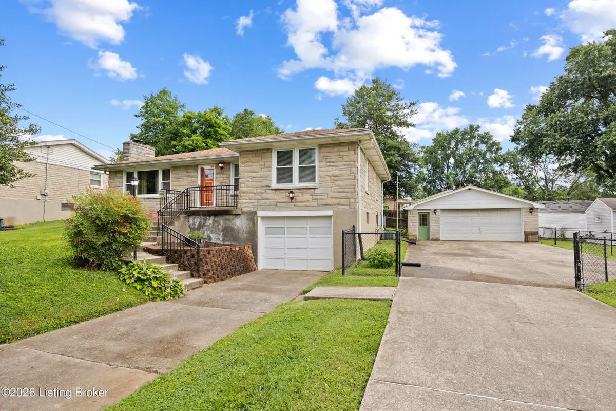 5705 Maryman Rd, Louisville, KY 40258 - #1