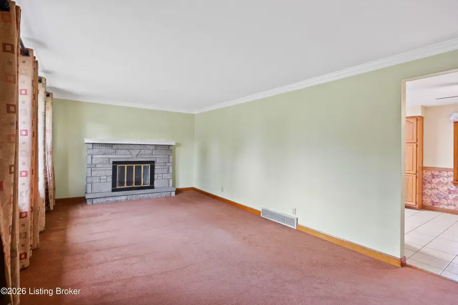 5705 Maryman Rd, Louisville, KY 40258 - #3