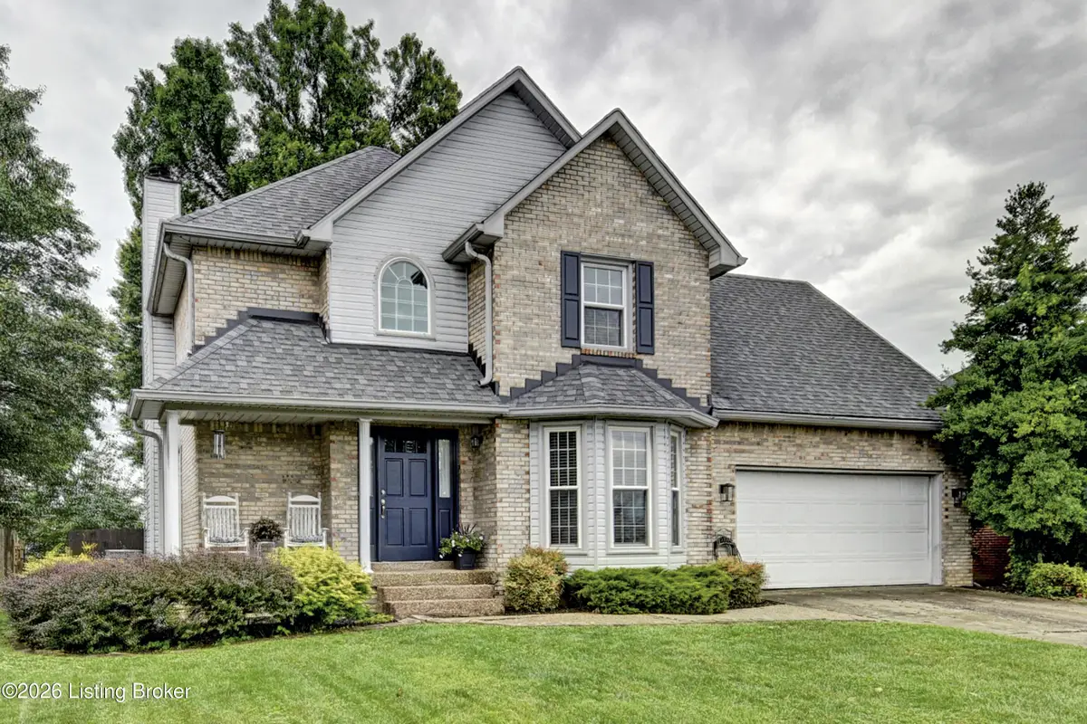 4924 Hunters Point Cir, Louisville, KY 40216 - #1