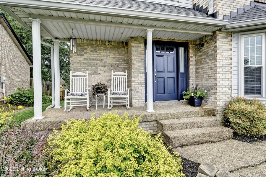 4924 Hunters Point Cir, Louisville, KY 40216 - #2