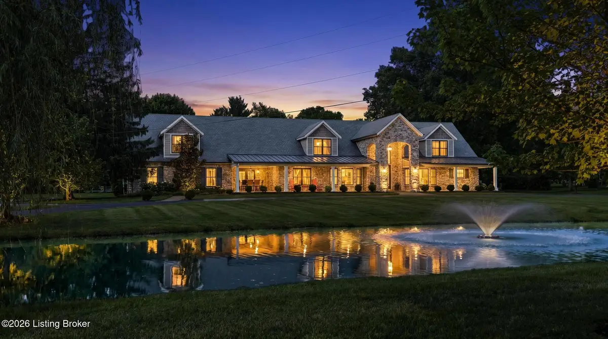 12407 Lucas Ln, Anchorage, KY 40223 - #1