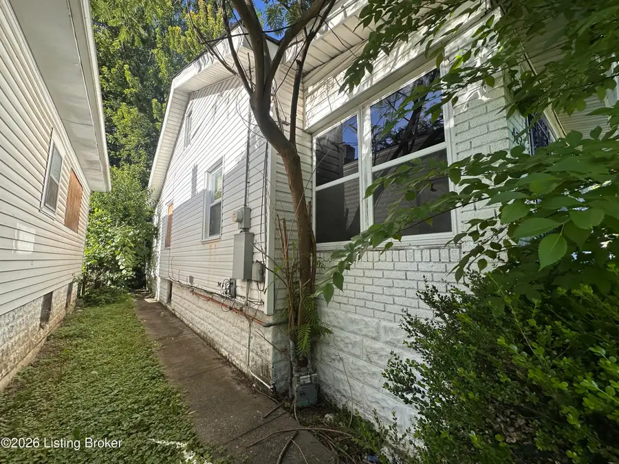 4223 Grand Ave, Louisville, KY 40211 - #3