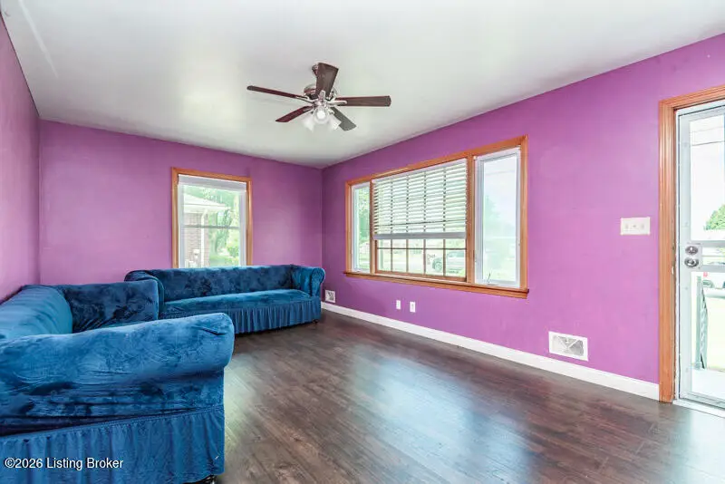 7305 Edenderry Ln, Louisville, KY 40219 - #2
