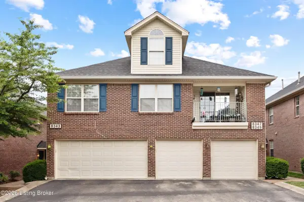 8343 Grand Trevi Dr, Louisville, KY 40228