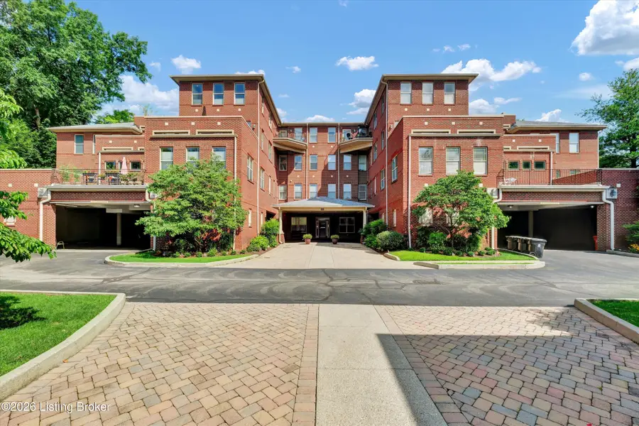 2001 Lancashire Ave #207, Louisville, KY 40205 - #2