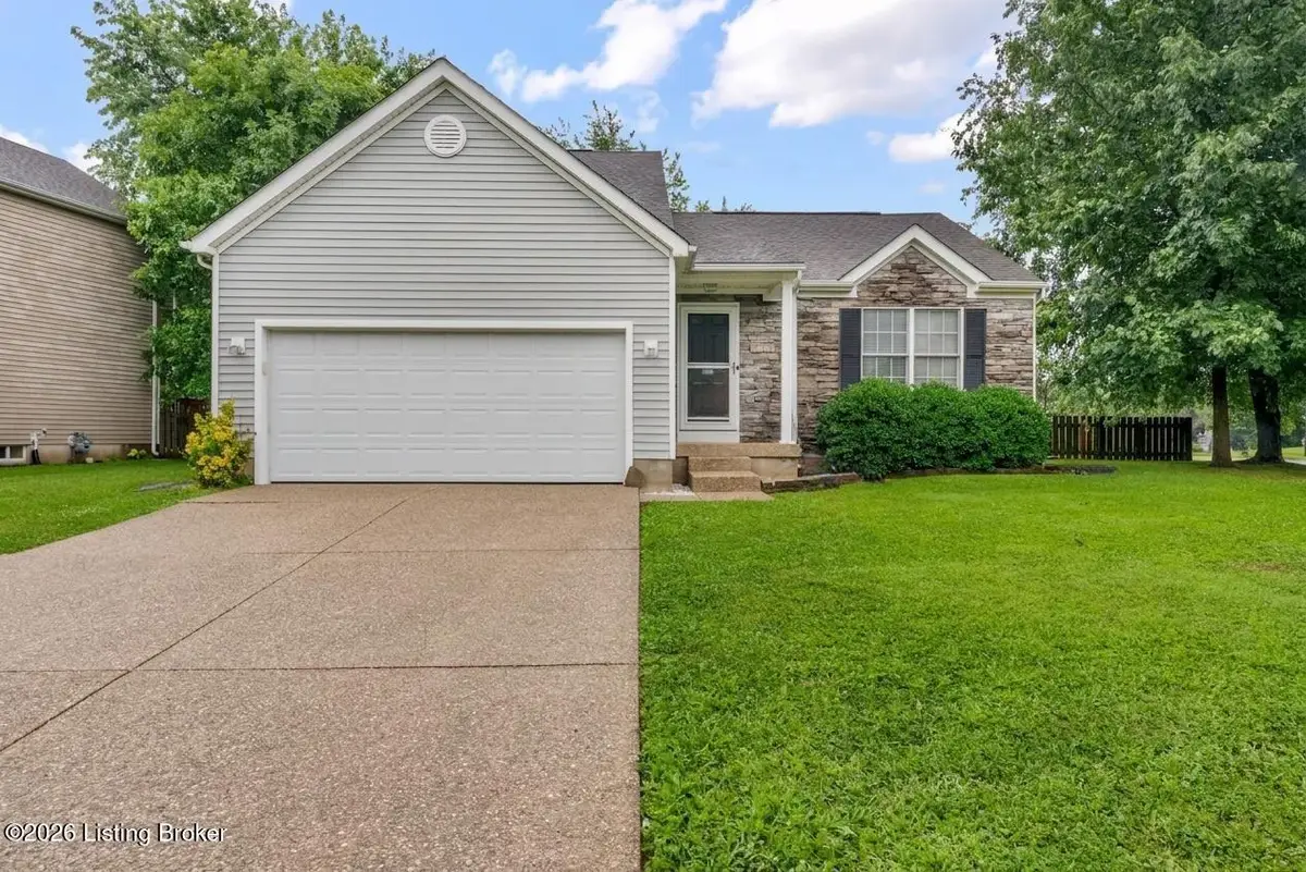 9707 River Trail Dr, Louisville, KY 40229 - #1