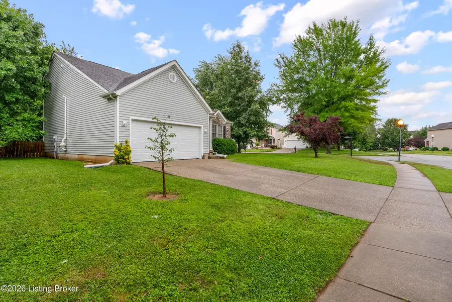9707 River Trail Dr, Louisville, KY 40229 - #2