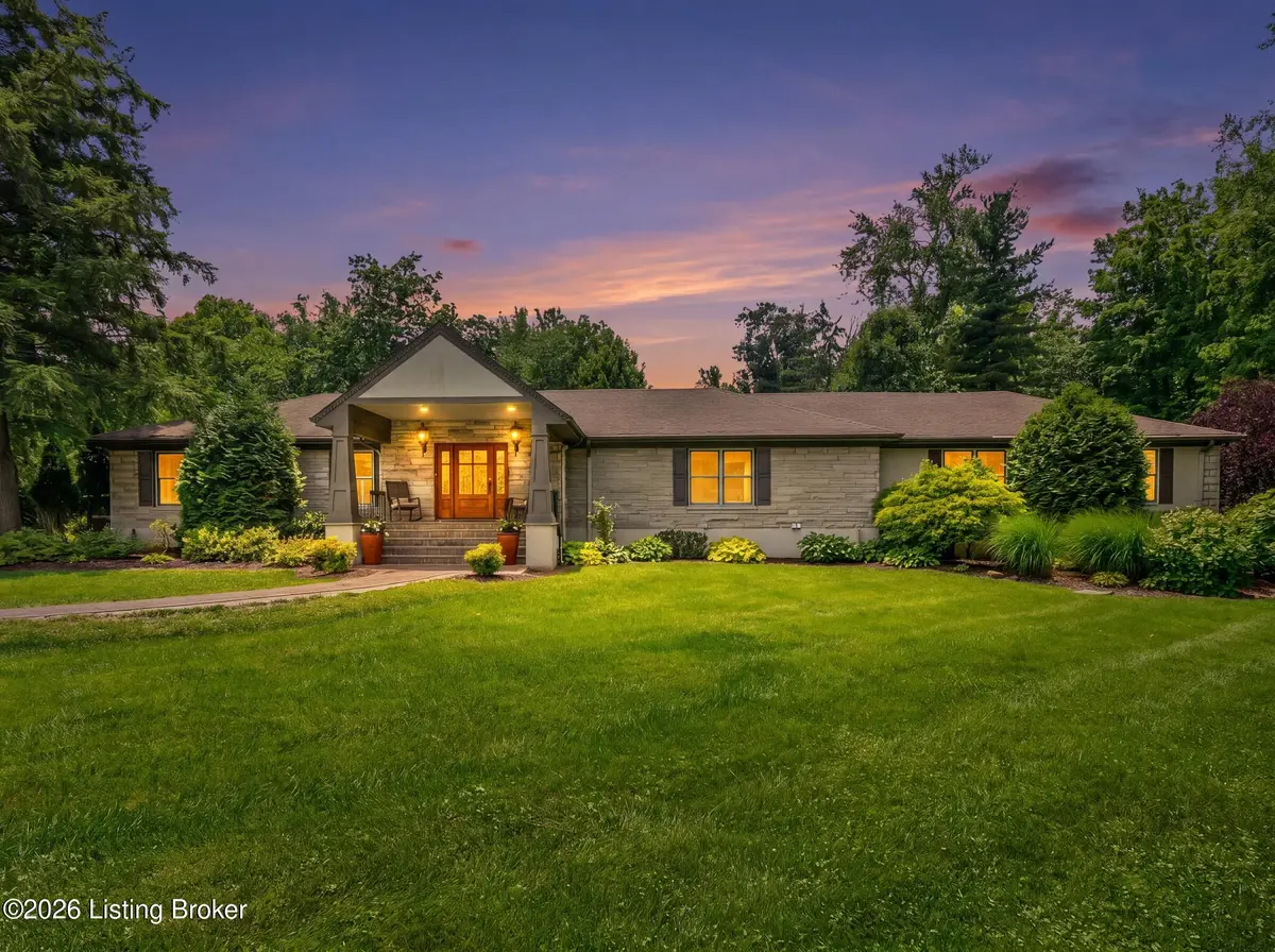11002 Ridge Rd, Anchorage, KY 40223 - #1