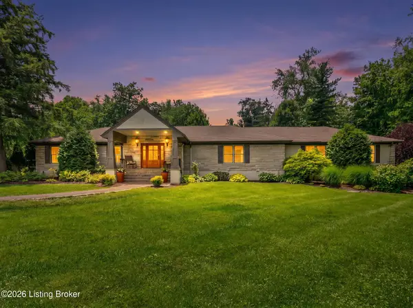 11002 Ridge Rd, Anchorage, KY 40223