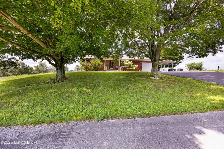 565 Spratt Rd, Hodgenville, KY 42748 - #3