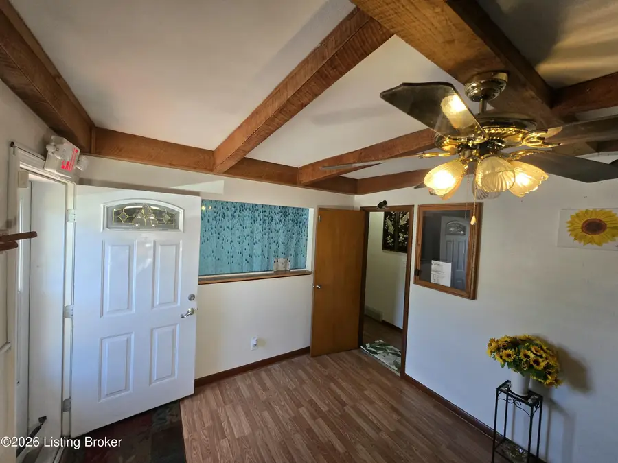 4035 Blanton Ln, Louisville, KY 40216 - #3