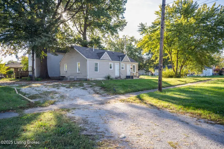 1443 S 32nd St, Louisville, KY 40211 - #3
