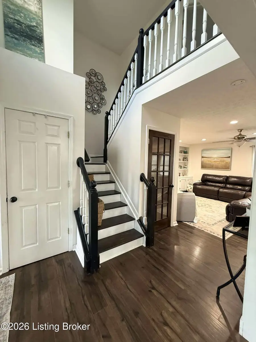 7115 Orchard Lake Blvd, Louisville, KY 40218 - #2