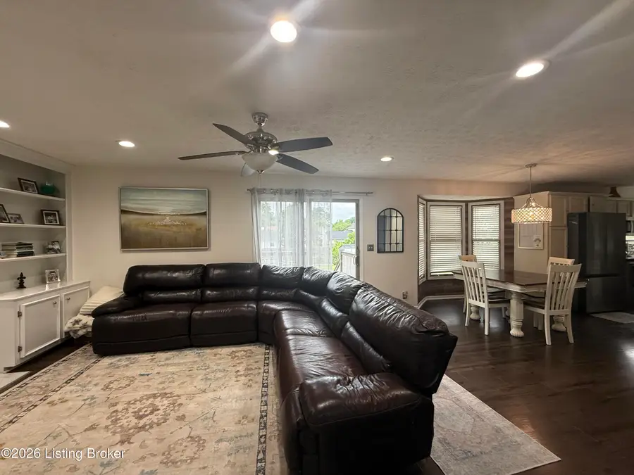 7115 Orchard Lake Blvd, Louisville, KY 40218 - #3