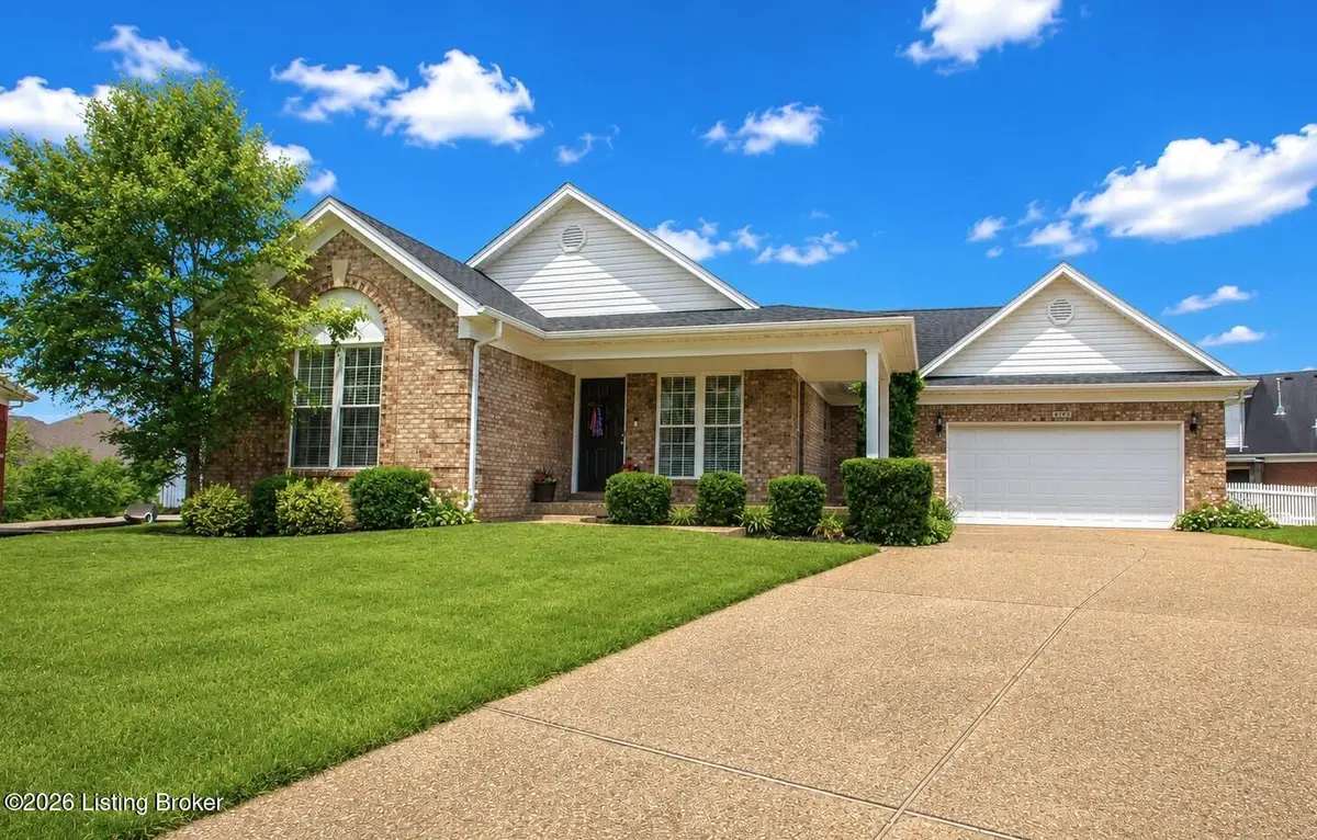 6102 Top Hat Ct, Louisville, KY 40258 - #1