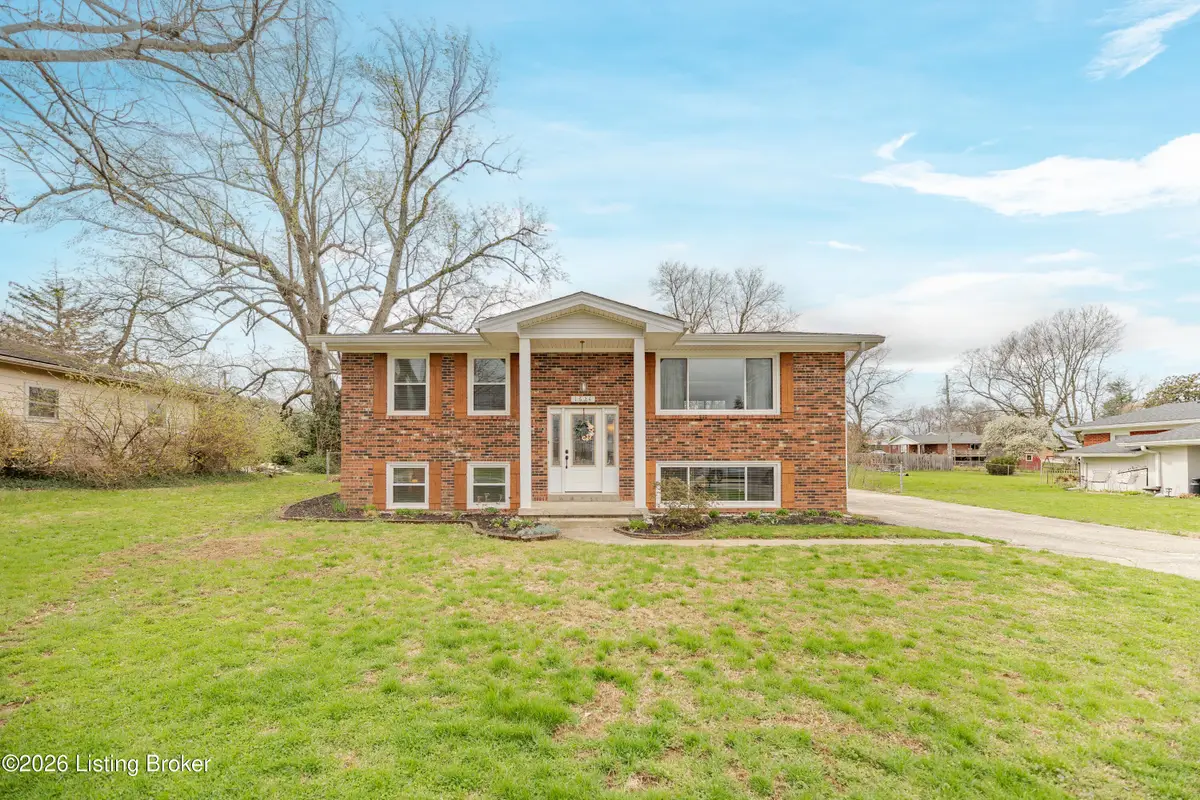 1624 Greenland Park Cir, Shelbyville, KY 40065 - #1