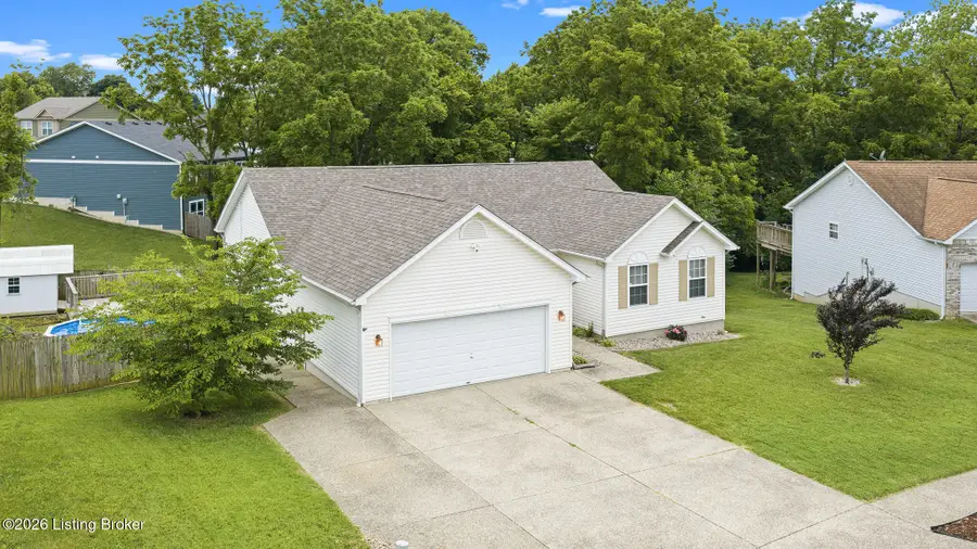 5908 Saddle Blanket Dr, Louisville, KY 40219 - #2