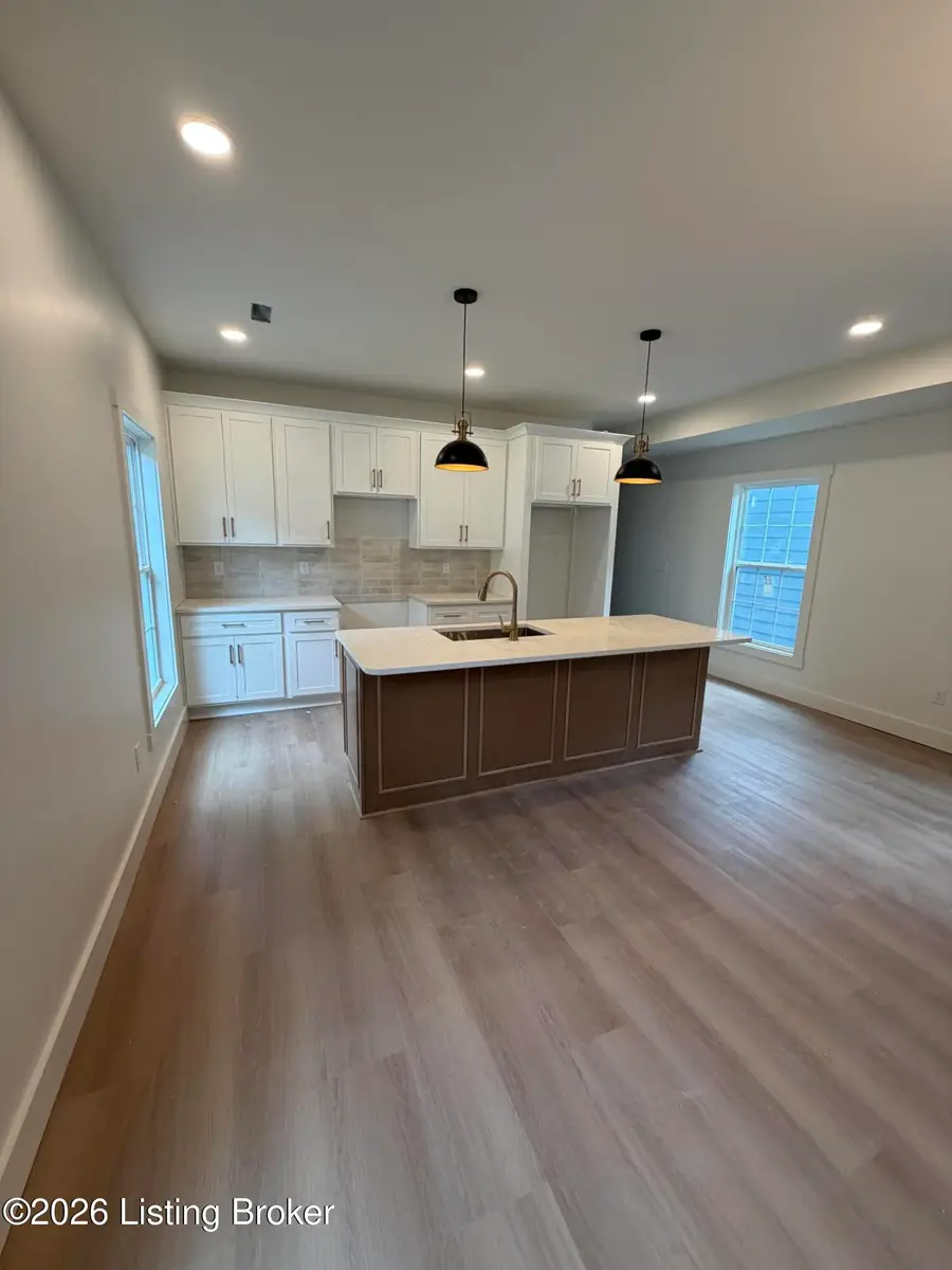 711 E Ormsby Ave, Louisville, KY 40203 - #2