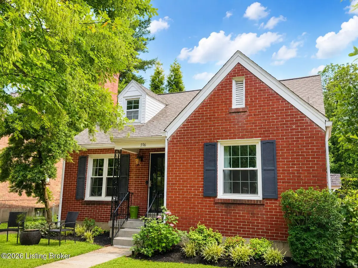 216 Brown Ave, Louisville, KY 40207 - #1