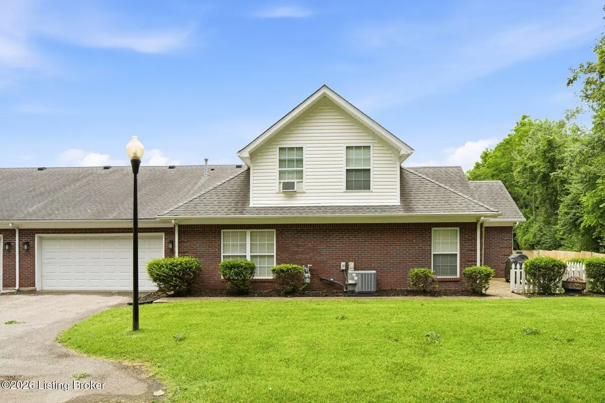 6100 Apple Creek Rd, Louisville, KY 40219 - #1