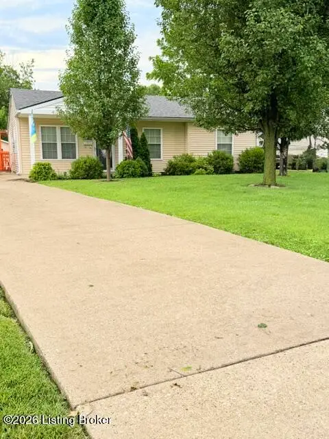 4925 Raven Rd, Lynnview, KY 40213 - #2
