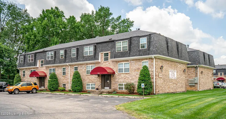 7312 Six Mile Ln, Louisville, KY 40220 - #3
