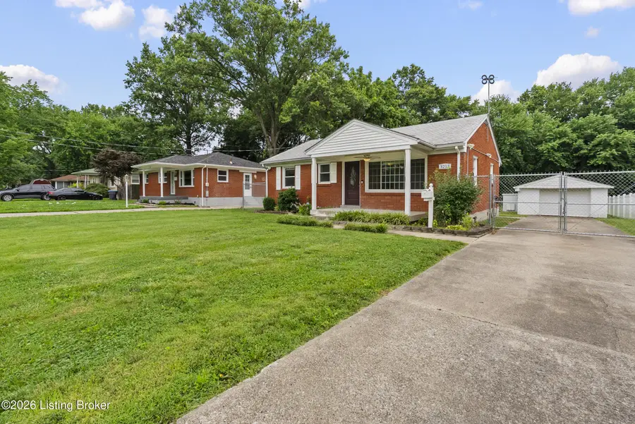 3213 Rosewedge Way, Louisville, KY 40216 - #2
