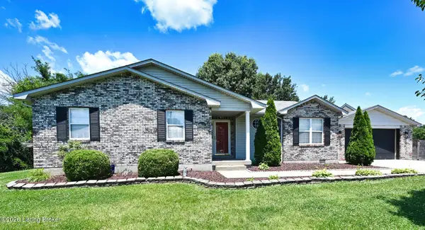 4613 Summitt Dr, Louisville, KY 40229