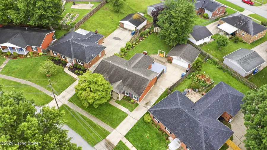 4012 Landside Dr, Louisville, KY 40220 - #3