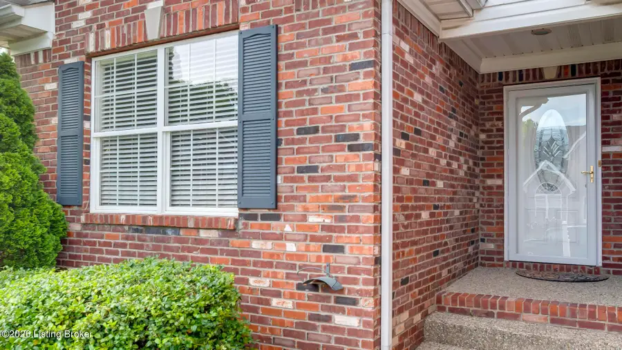 8405 Sunny Stone Ln, Louisville, KY 40299 - #3