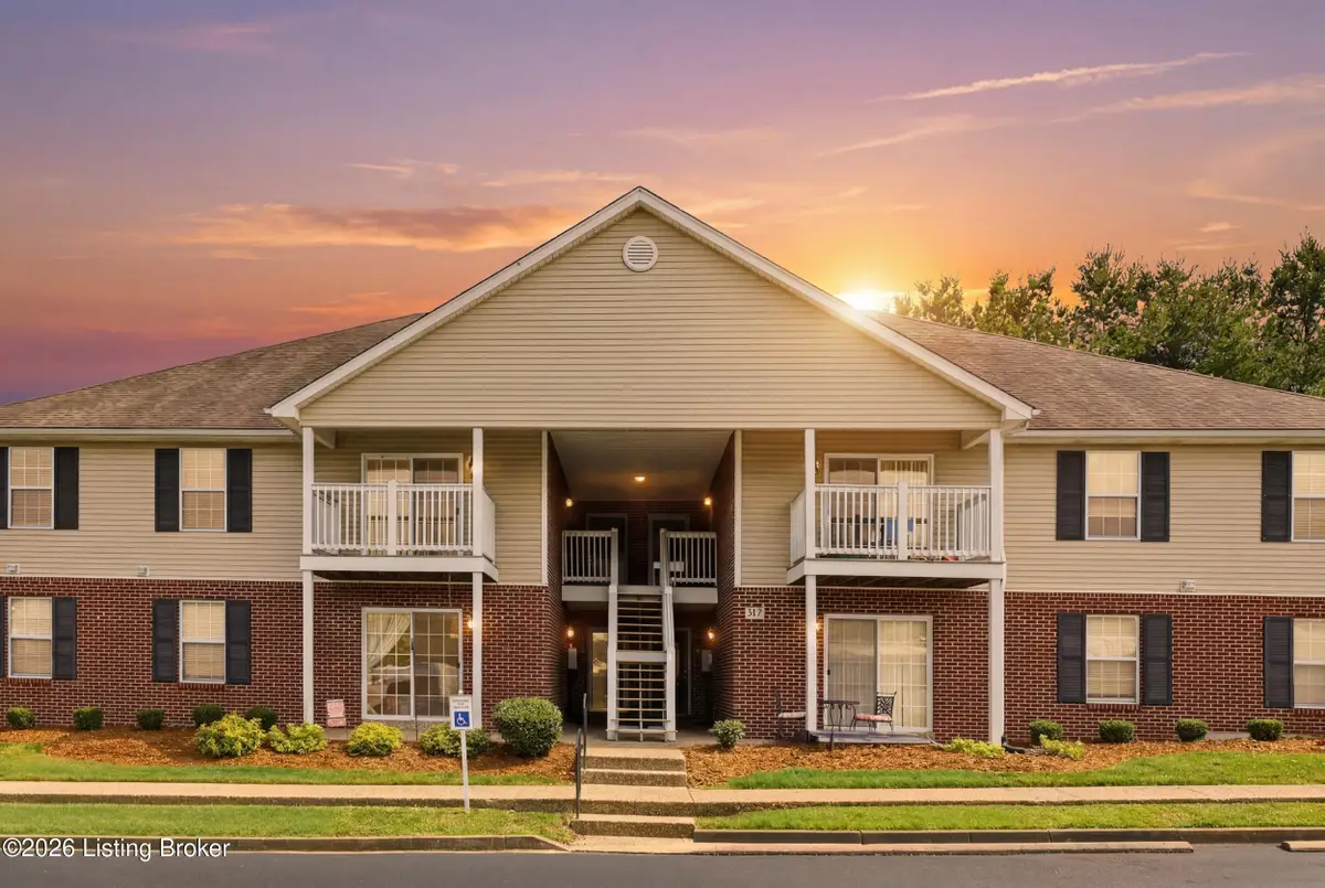 177 Central Blvd, Mount Washington, KY 40047 - #1