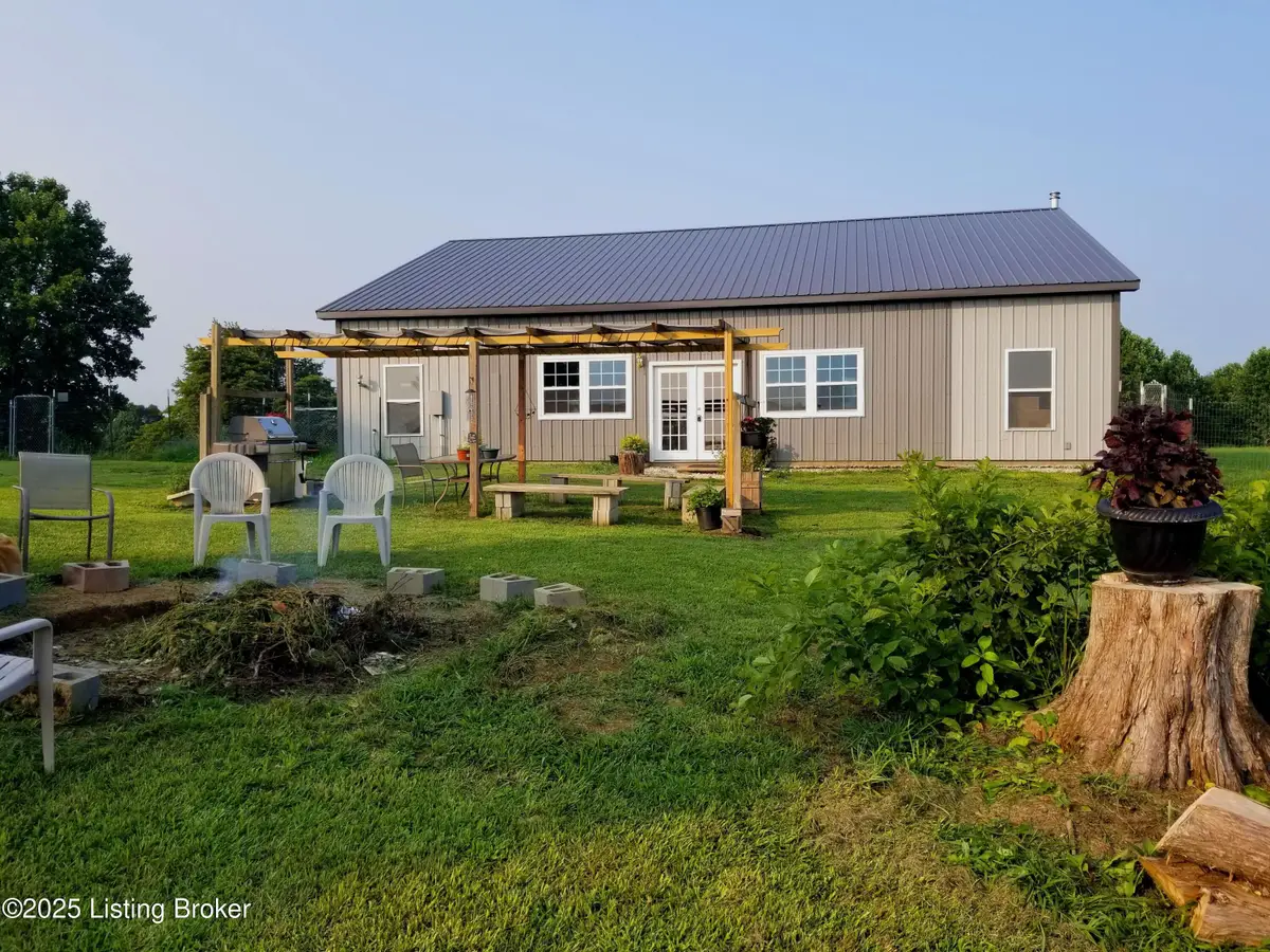 555 Fields Ln, Clarkson, KY 42726 - #1