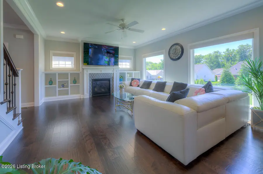 3604 Aspen Creek Dr, Jeffersontown, KY 40299 - #2