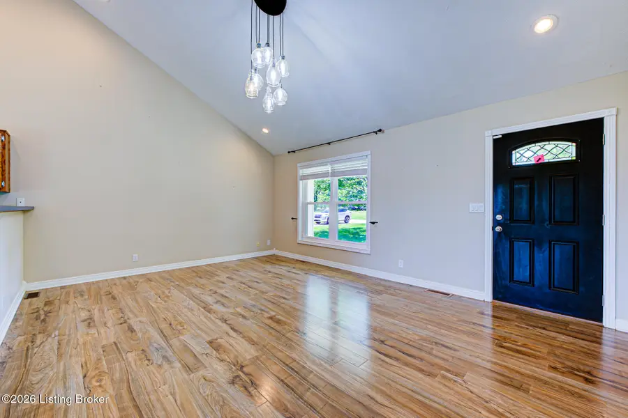 688 Meadowland, Shepherdsville, KY 40165 - #3