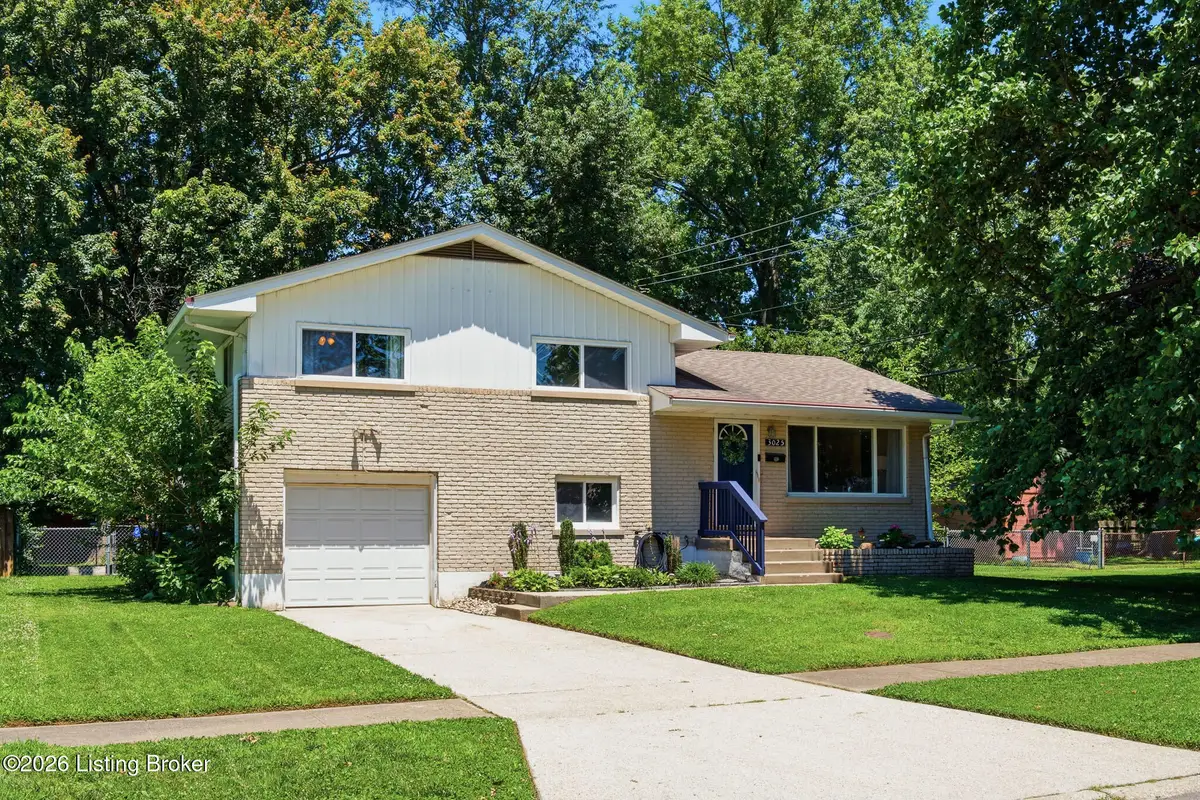 3025 Nepperhan Rd, Louisville, KY 40220 - #1