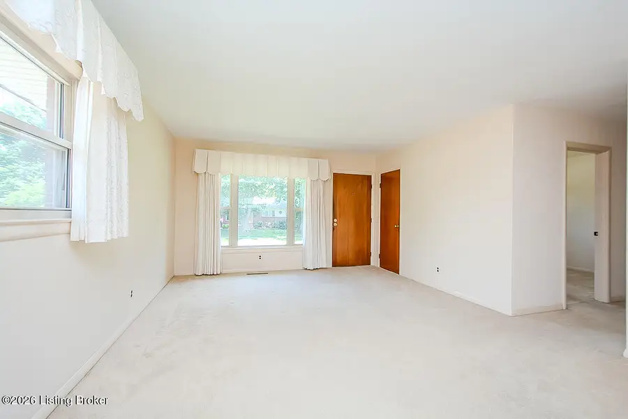 3501 Mina Ct, Louisville, KY 40220 - #3