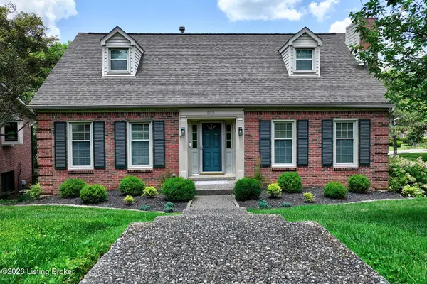 6011 Windsong Ct, Louisville, KY 40207